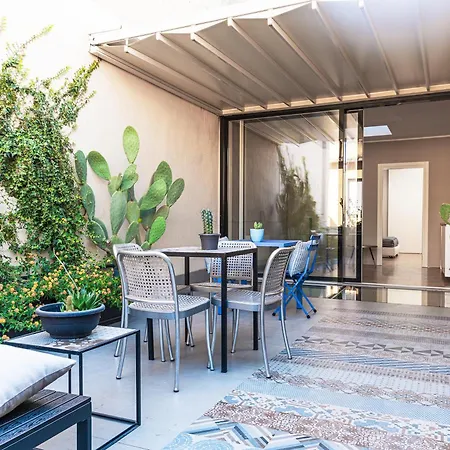 Boutique Apartment *